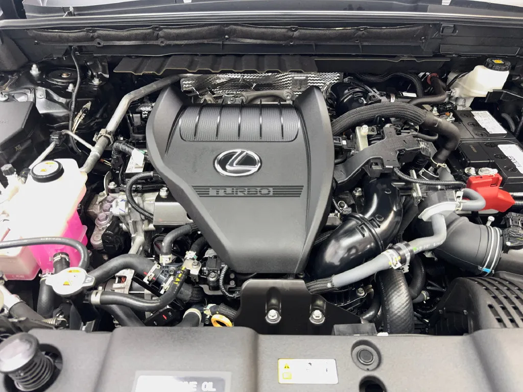Lexus NX photo 74