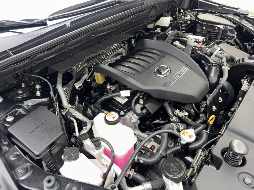Lexus NX photo 75