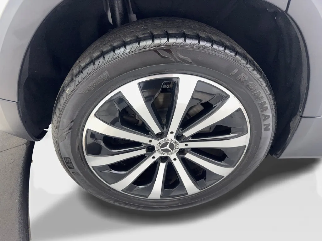Mercedes-Benz GLB photo 92