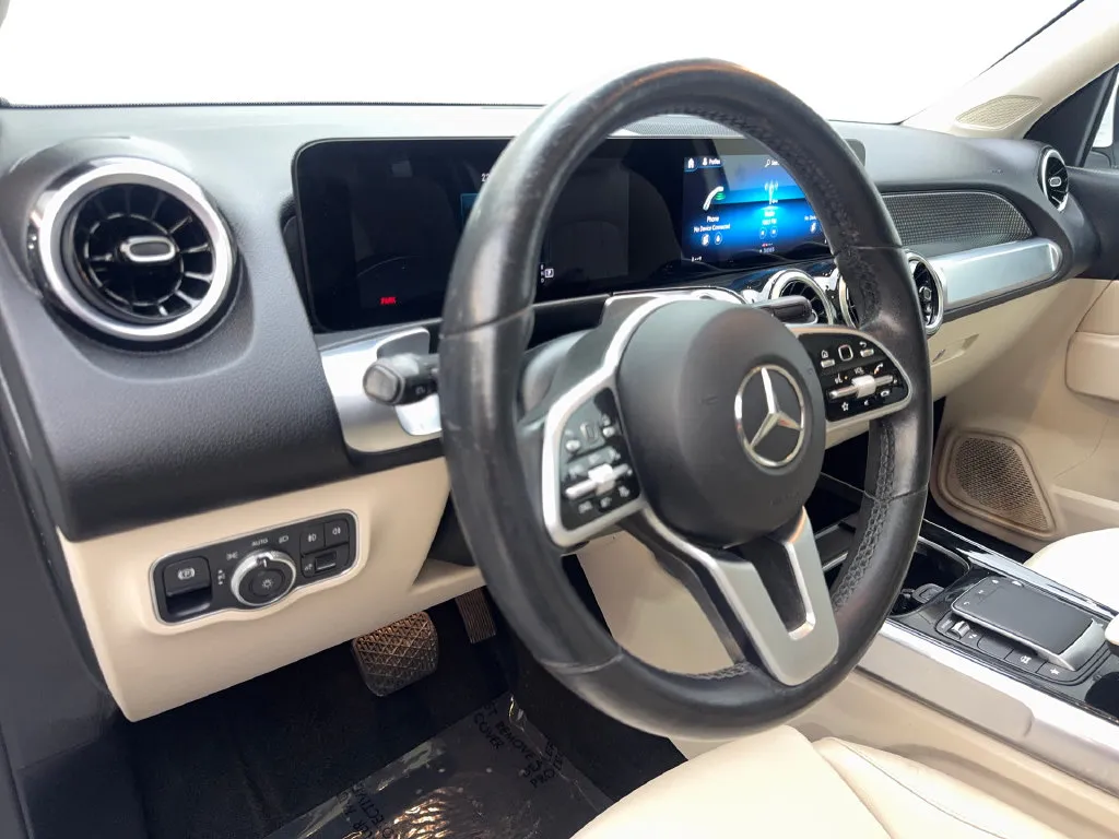 Mercedes-Benz GLB photo 55