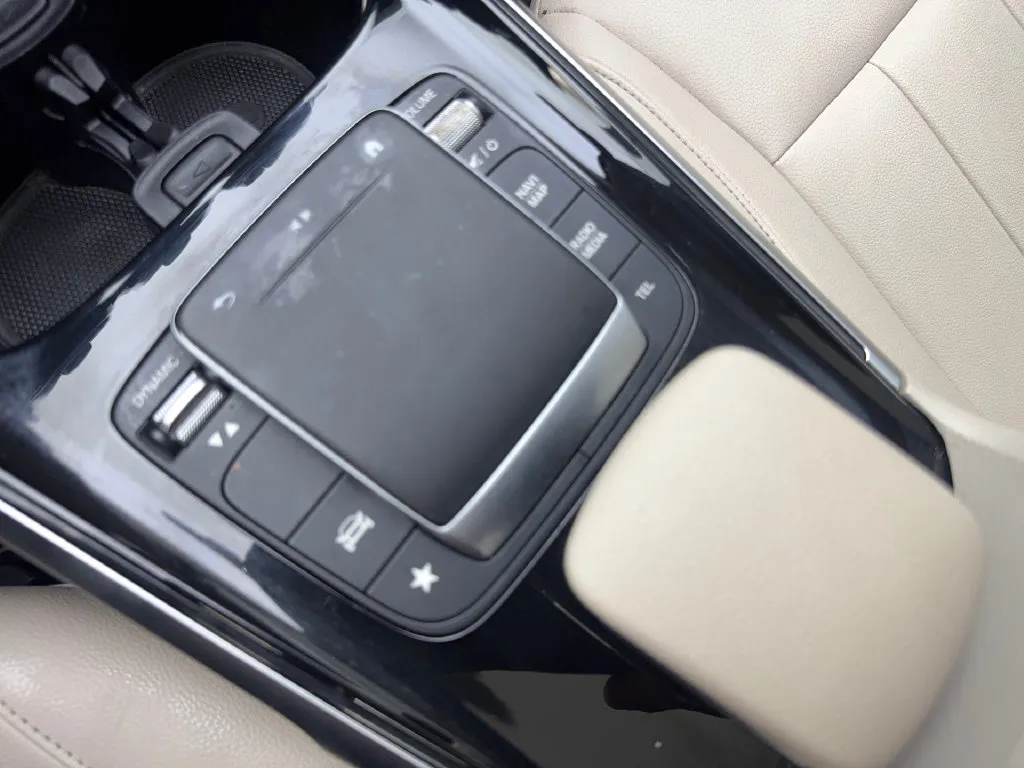 Mercedes-Benz GLB photo 74