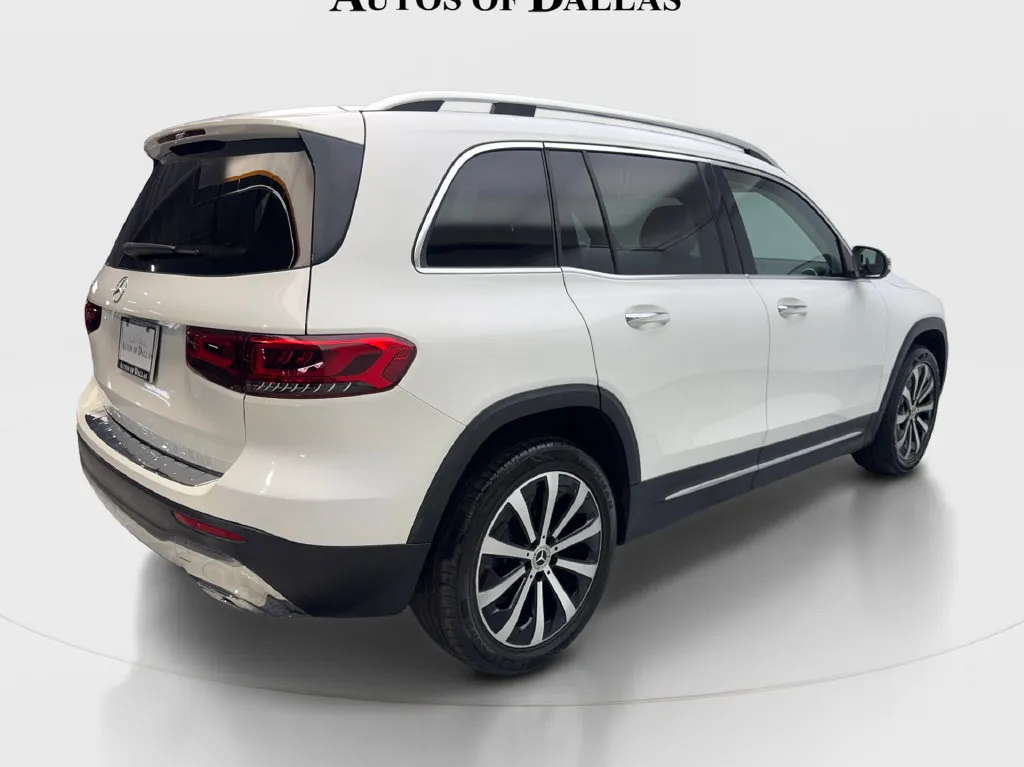 Mercedes-Benz GLB photo 7