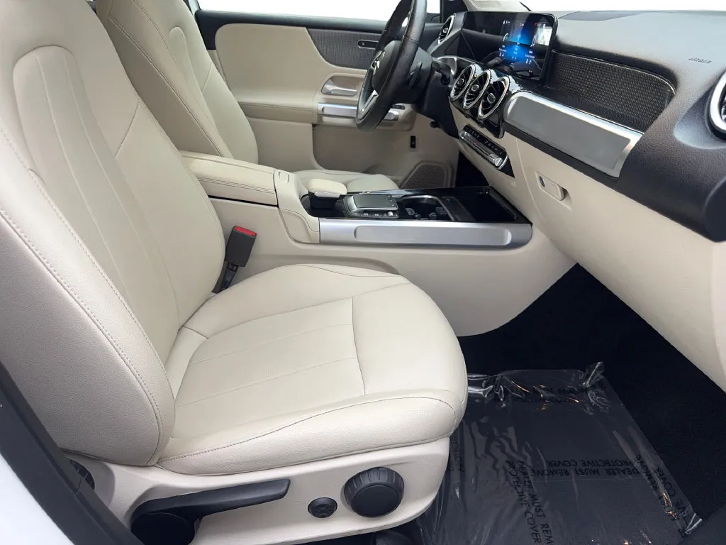 Mercedes-Benz GLB photo 49