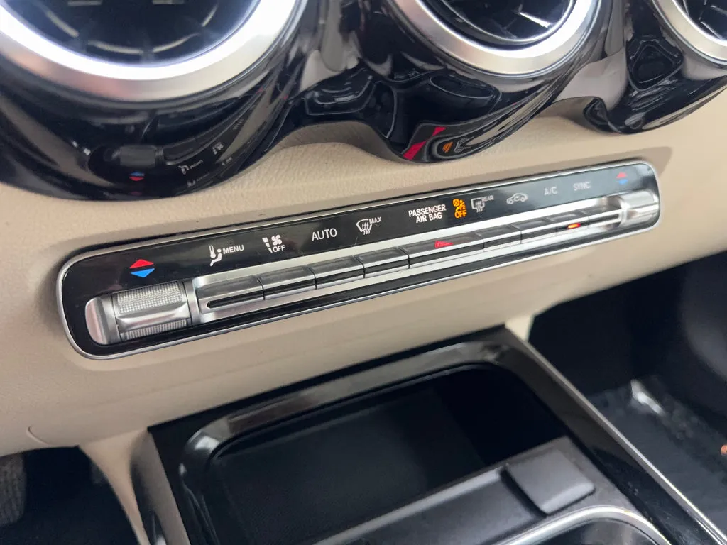 Mercedes-Benz GLB photo 71
