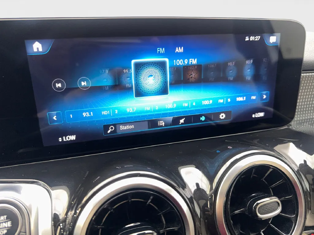 Mercedes-Benz GLB photo 68