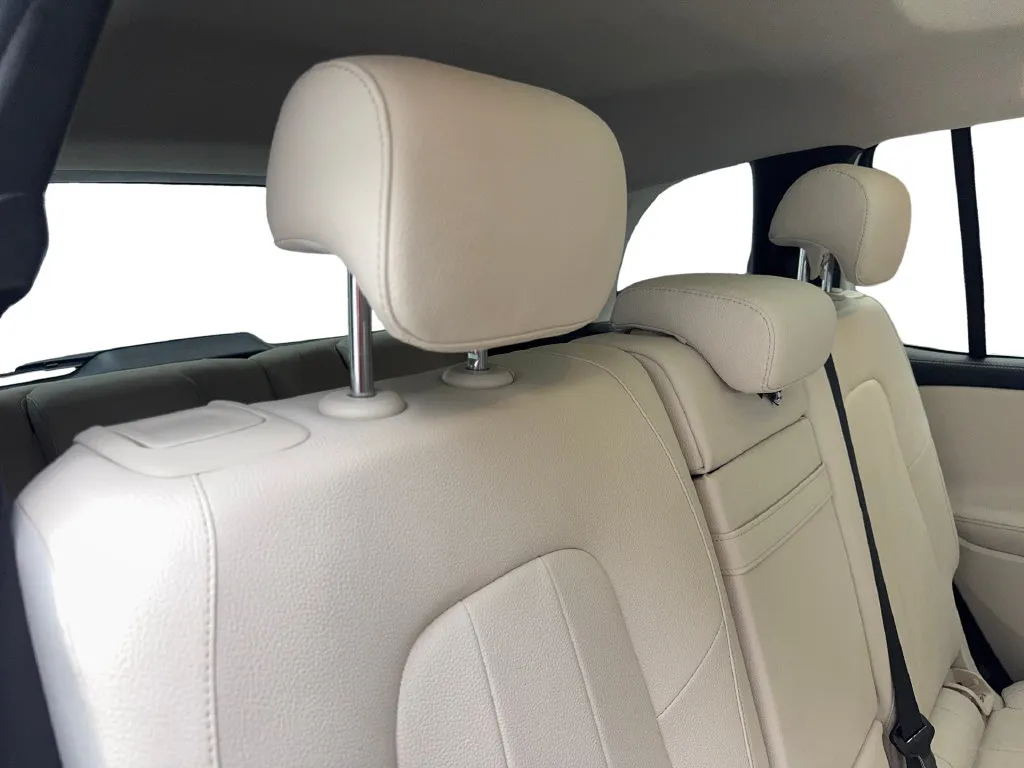 Mercedes-Benz GLB photo 45
