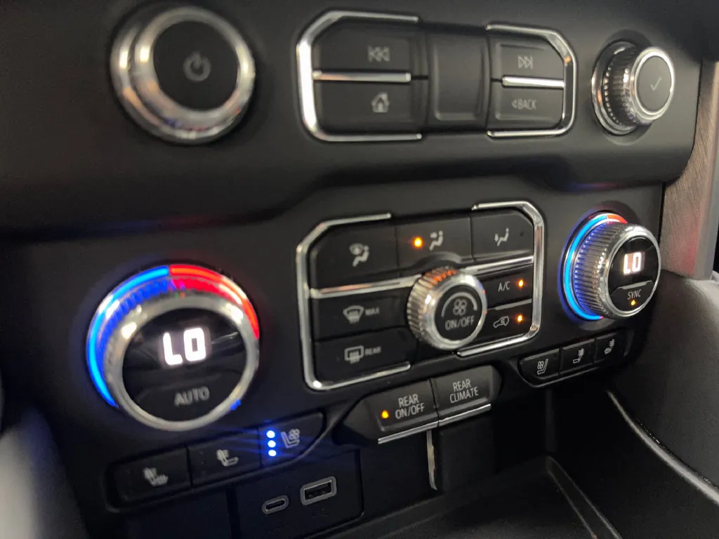 GMC Yukon photo 76