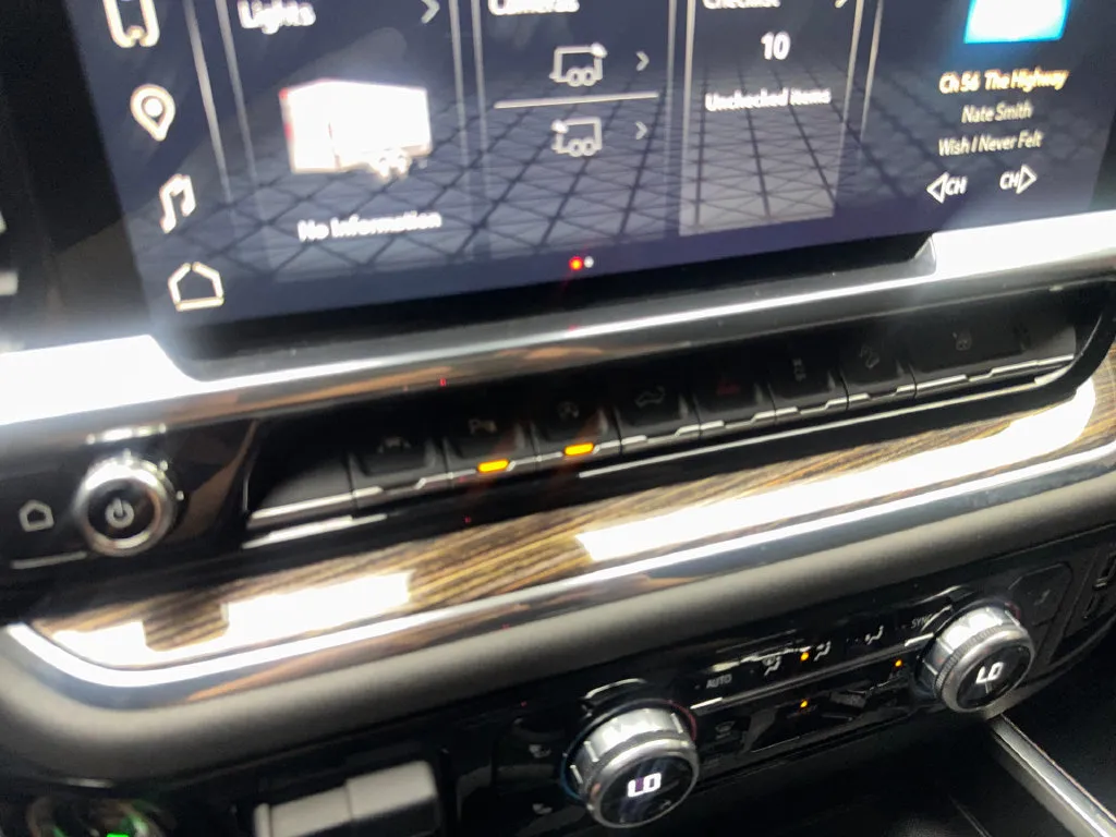 GMC Sierra photo 69