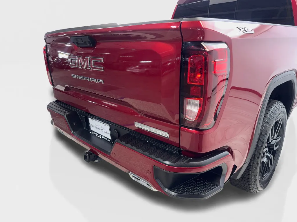 GMC Sierra photo 18