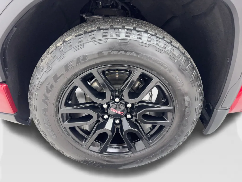 GMC Sierra photo 87