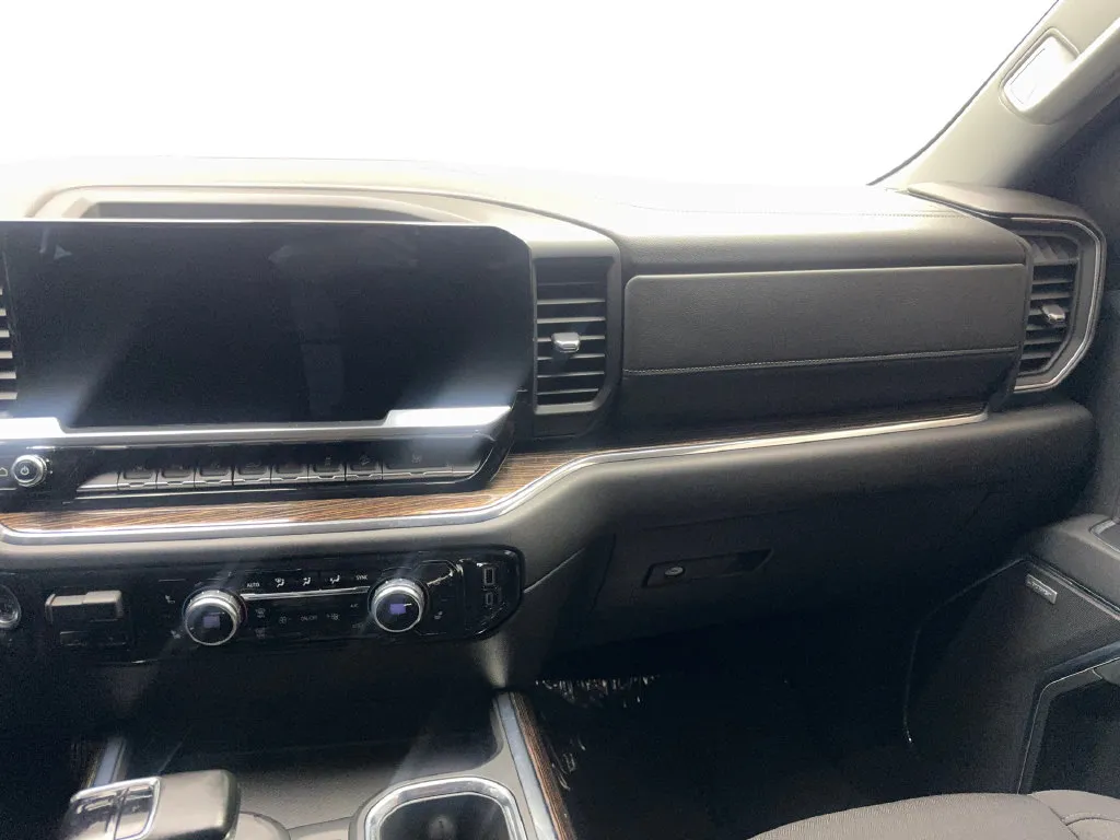 GMC Sierra photo 56