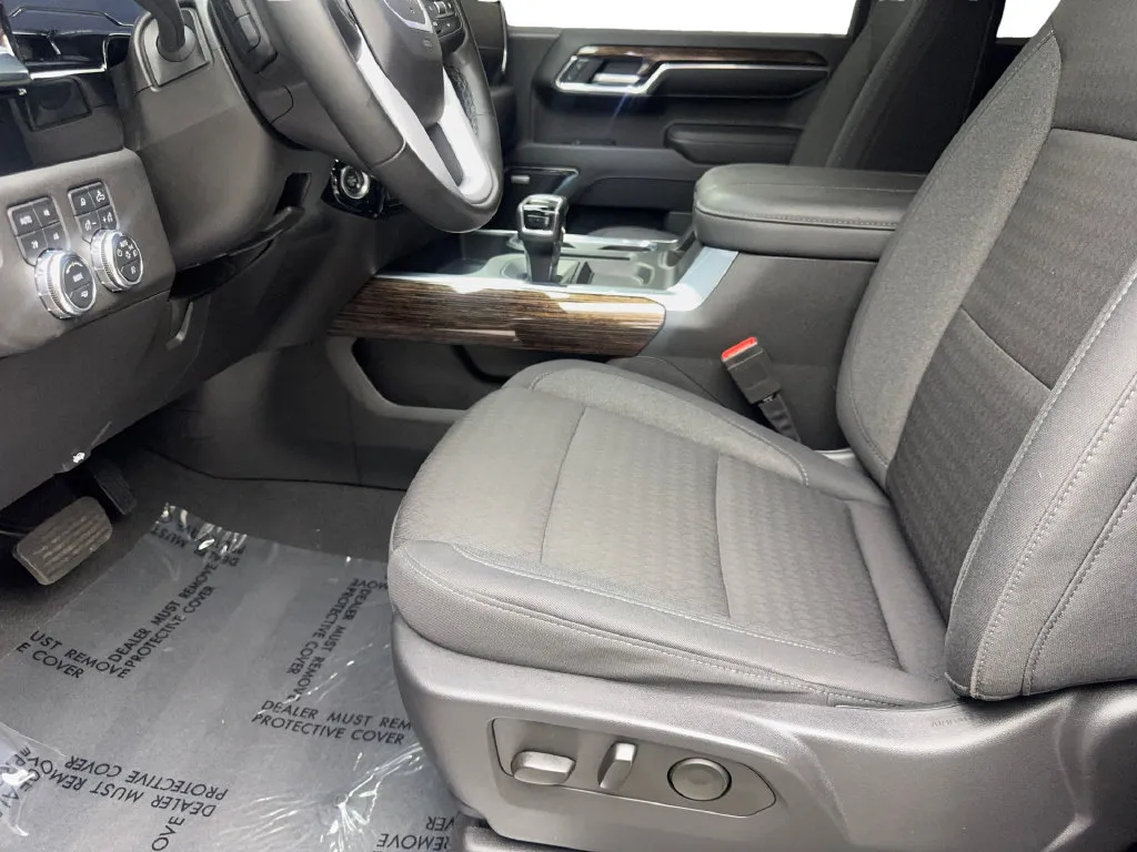 GMC Sierra photo 28
