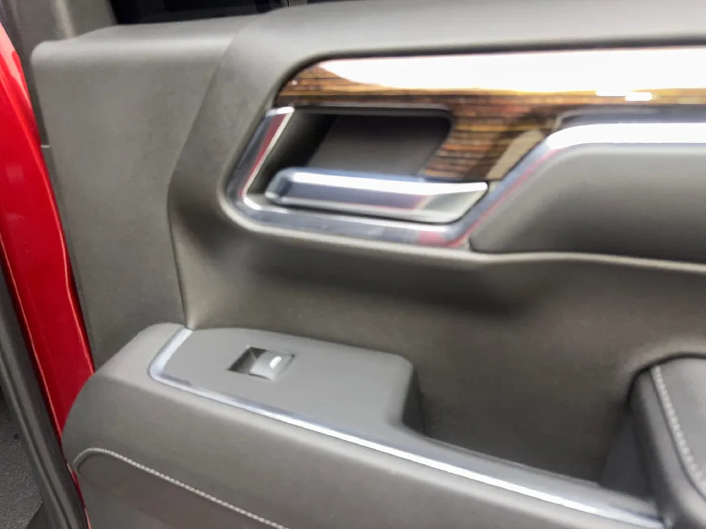 GMC Sierra photo 45