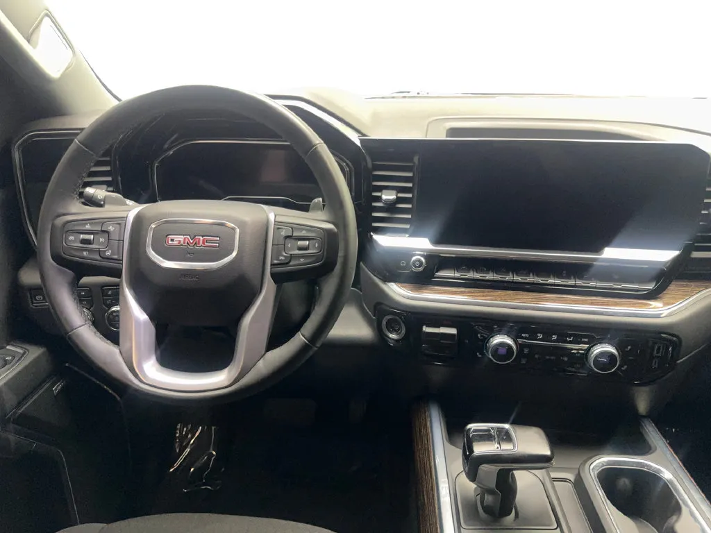 GMC Sierra photo 55