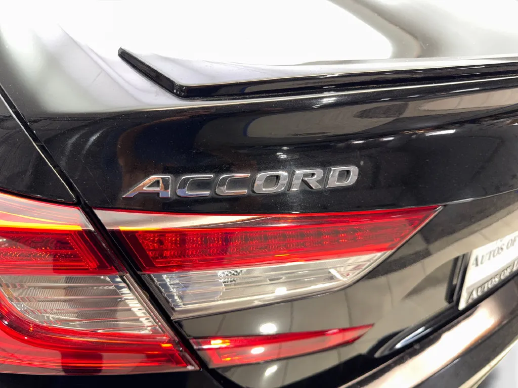 Honda Accord photo 25