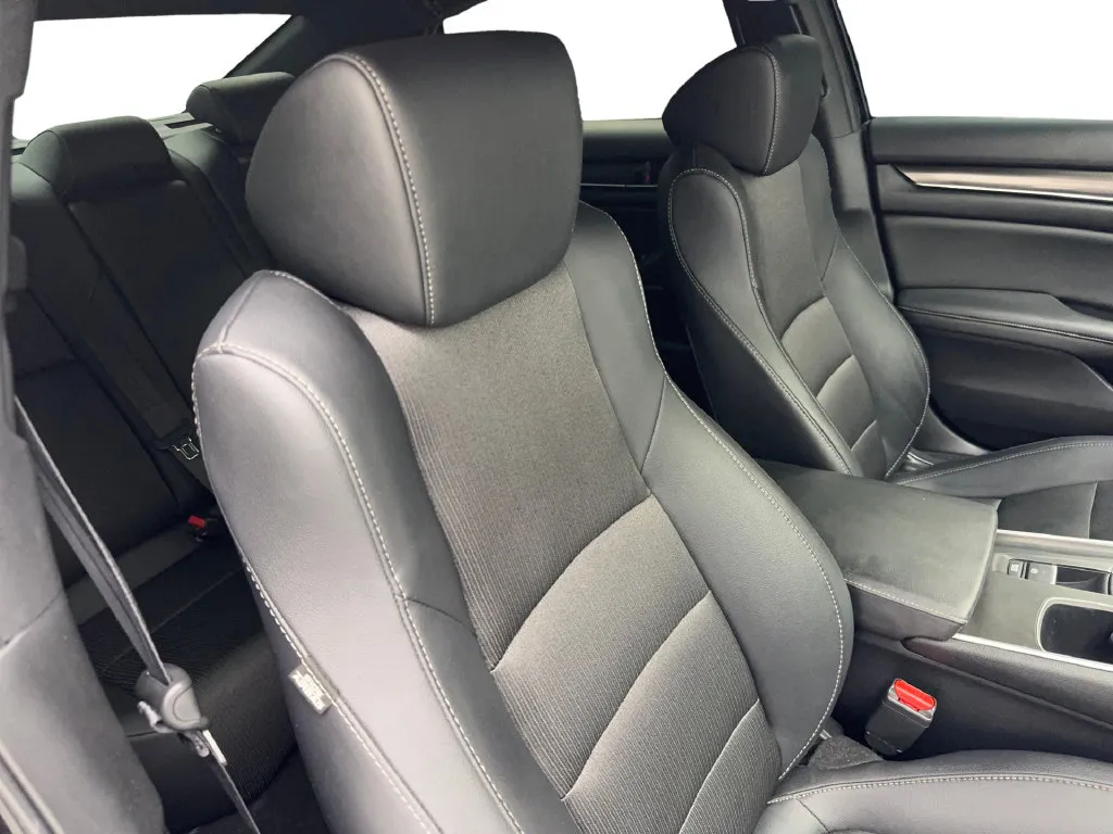 Honda Accord photo 47