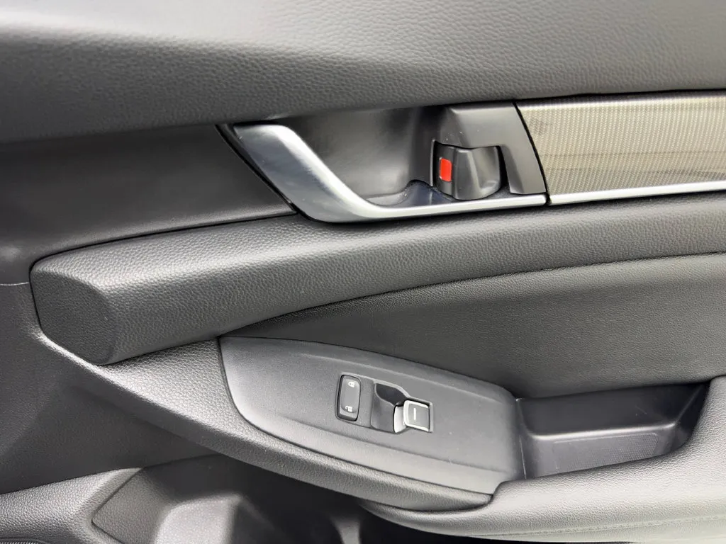 Honda Accord photo 51
