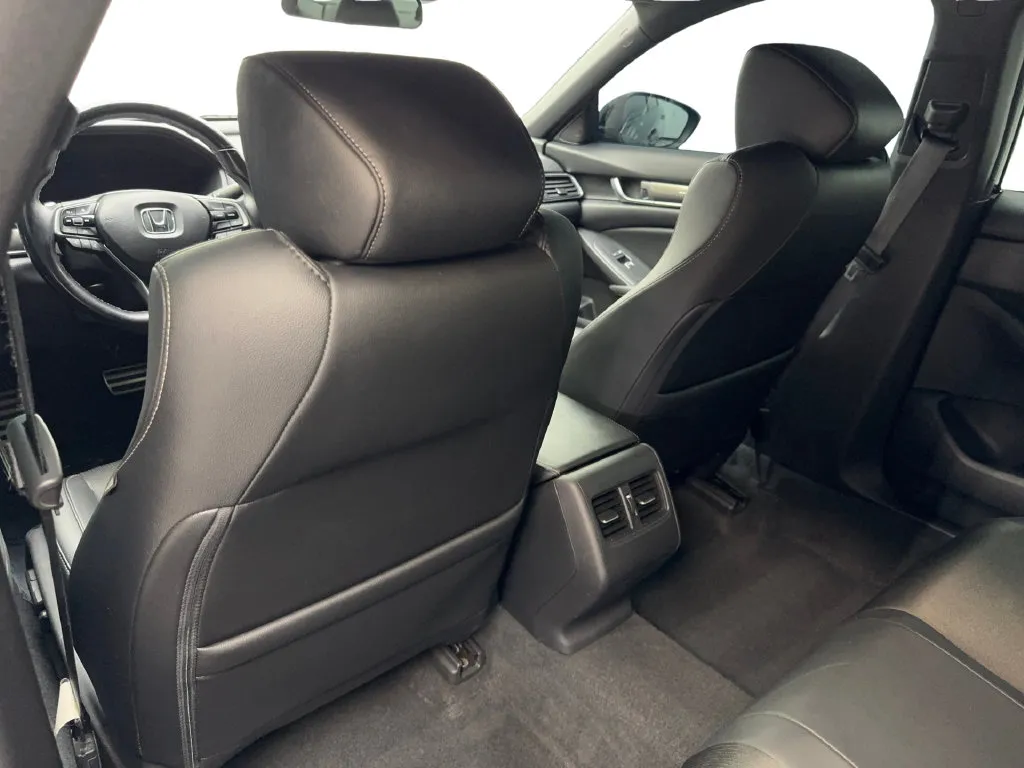 Honda Accord photo 37