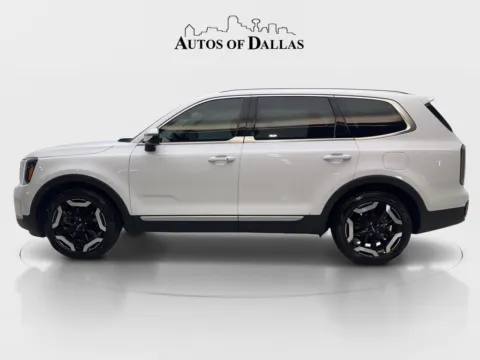More photos of 2024 Kia Telluride EX at Autos of Dallas - Irving, TX