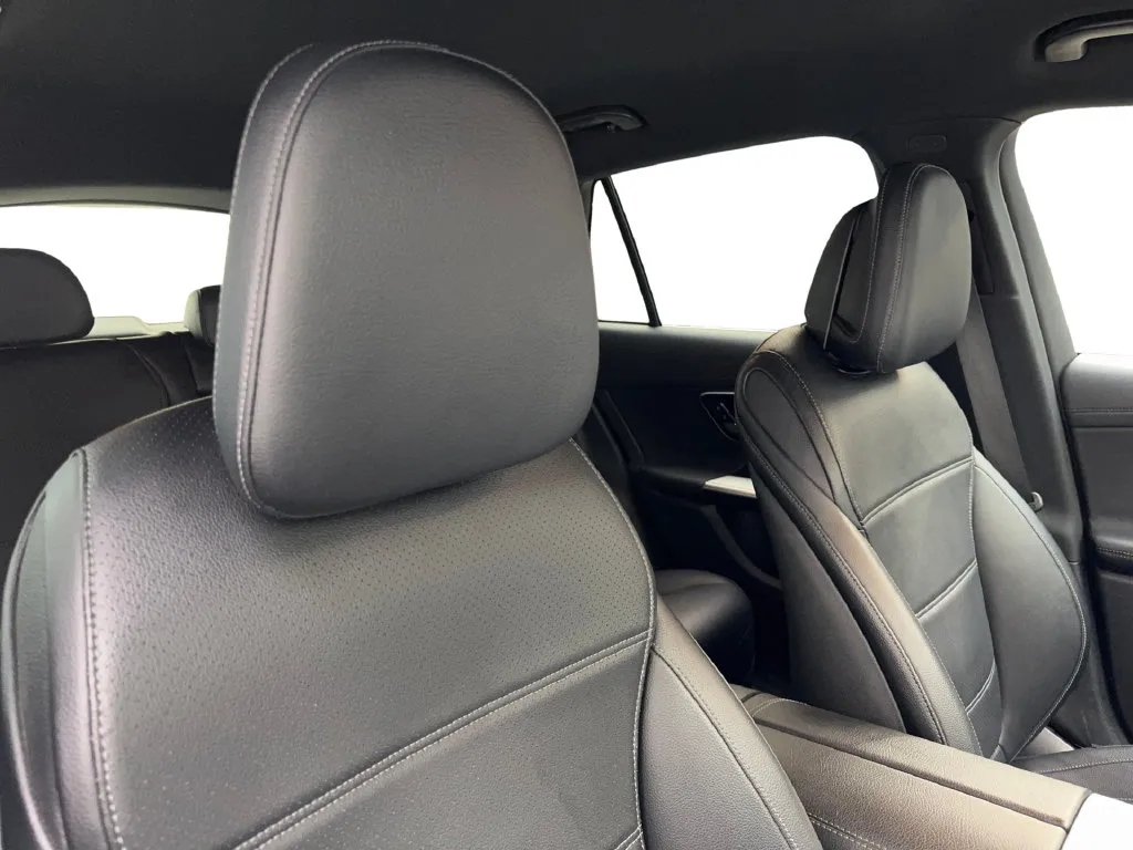 Mercedes-Benz GLC photo 45