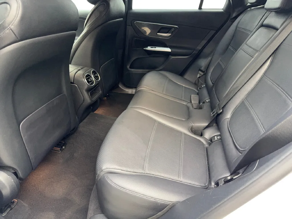 Mercedes-Benz GLC photo 33