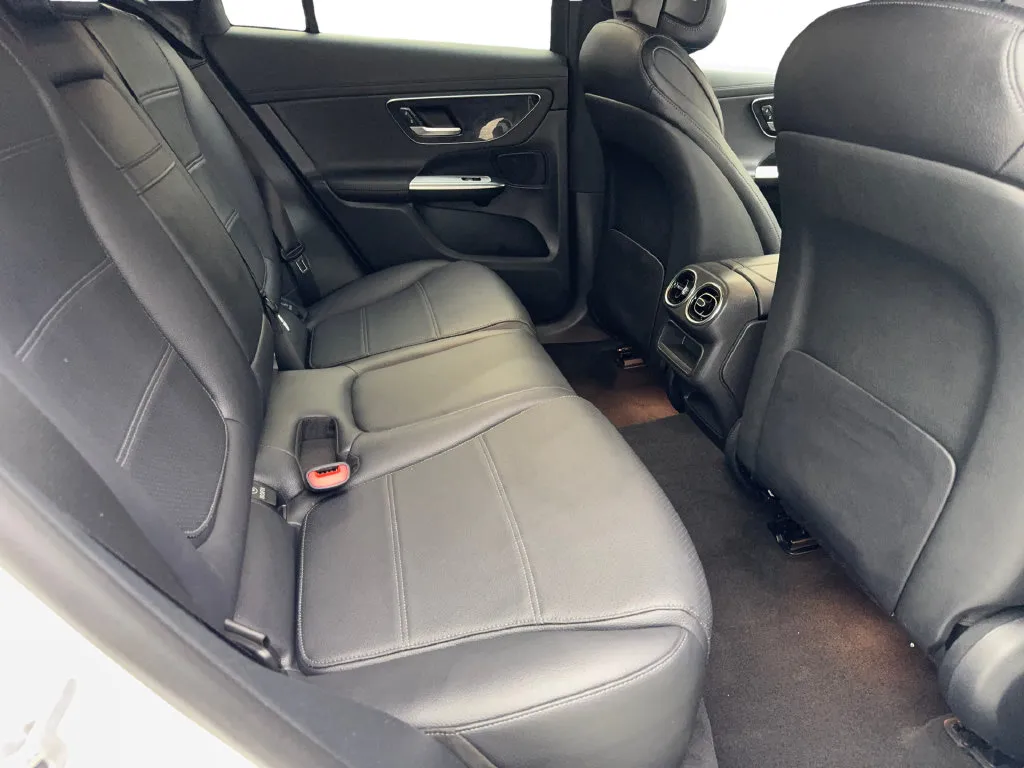 Mercedes-Benz GLC photo 39