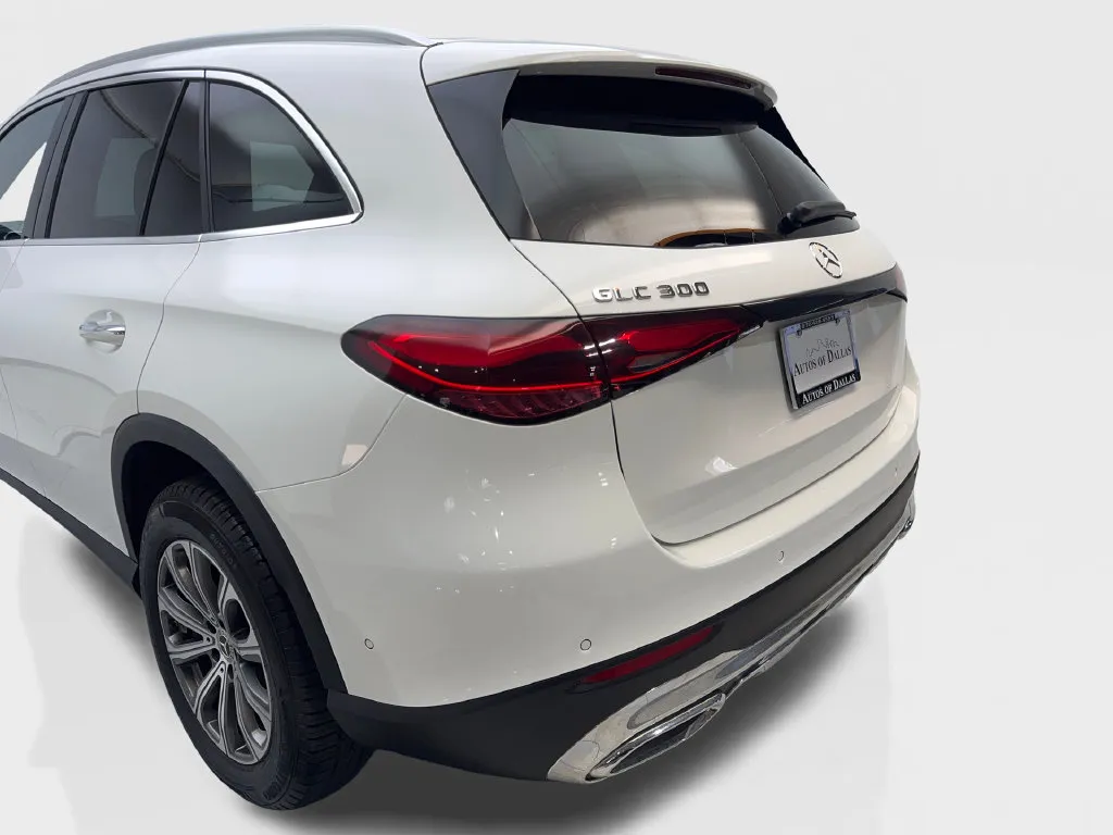 Mercedes-Benz GLC photo 21