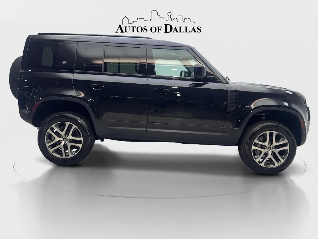 Land Rover Defender photo 11