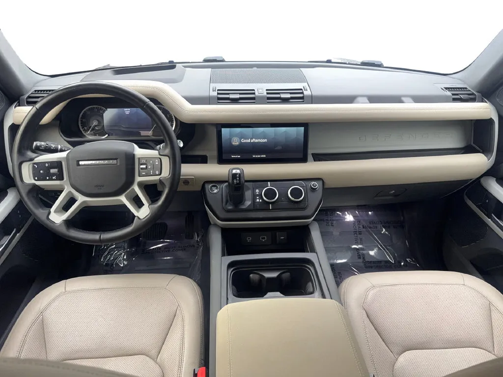 Land Rover Defender photo 53