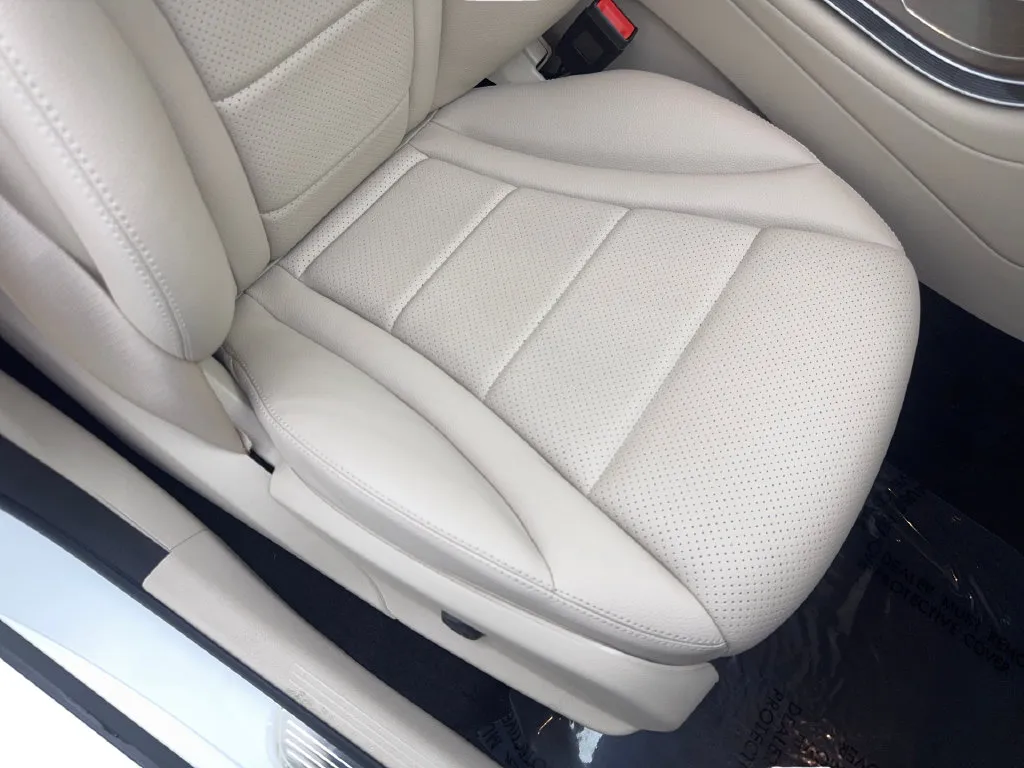 Mercedes-Benz GLC photo 46