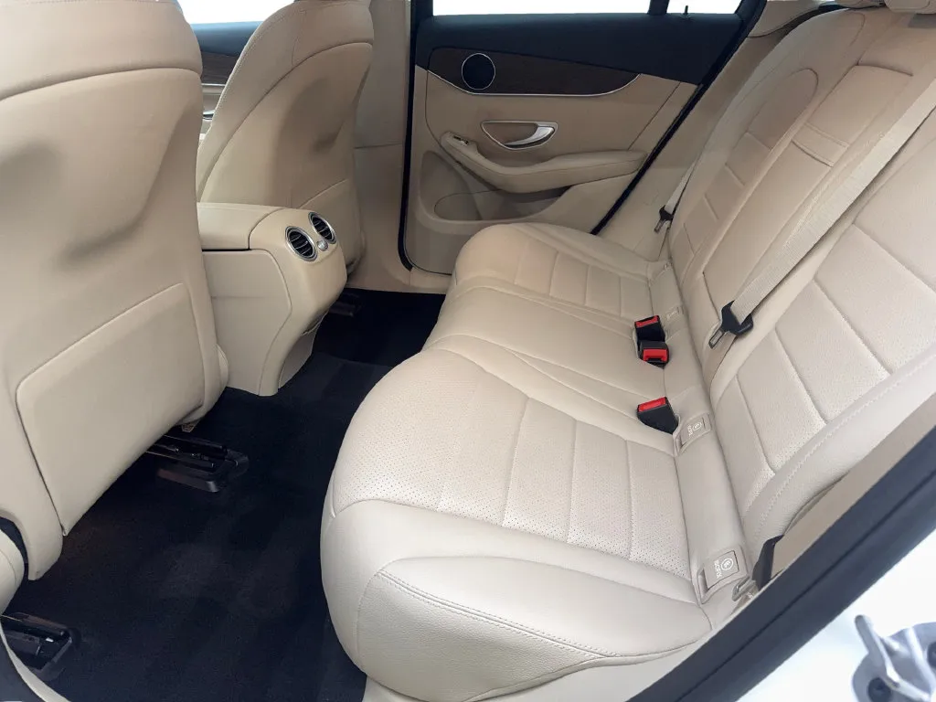 Mercedes-Benz GLC photo 33