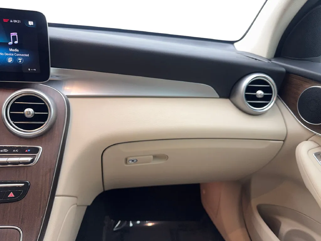 Mercedes-Benz GLC photo 57