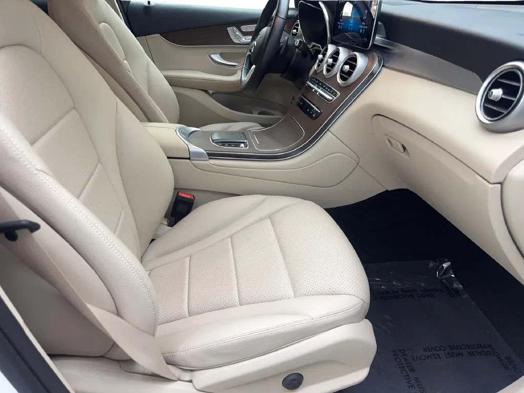 Mercedes-Benz GLC photo 44