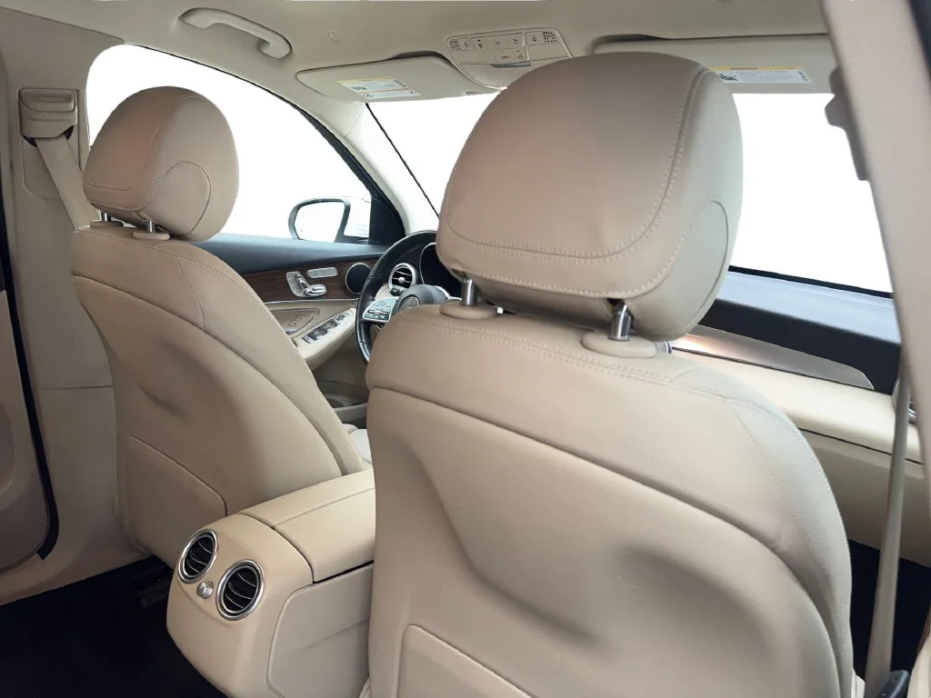 Mercedes-Benz GLC photo 41