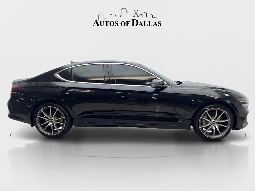 Genesis G70 photo 11
