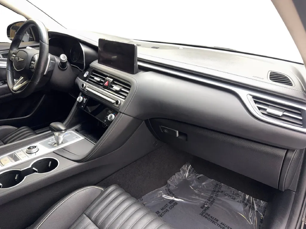 Genesis G70 photo 54