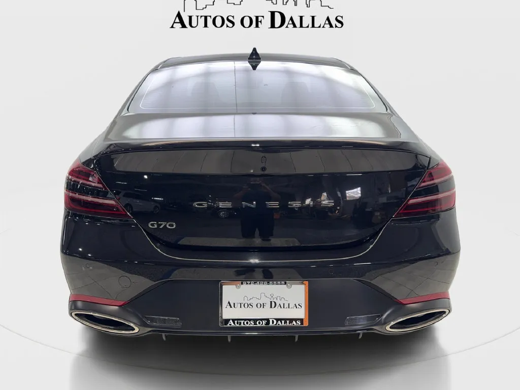 Genesis G70 photo 8