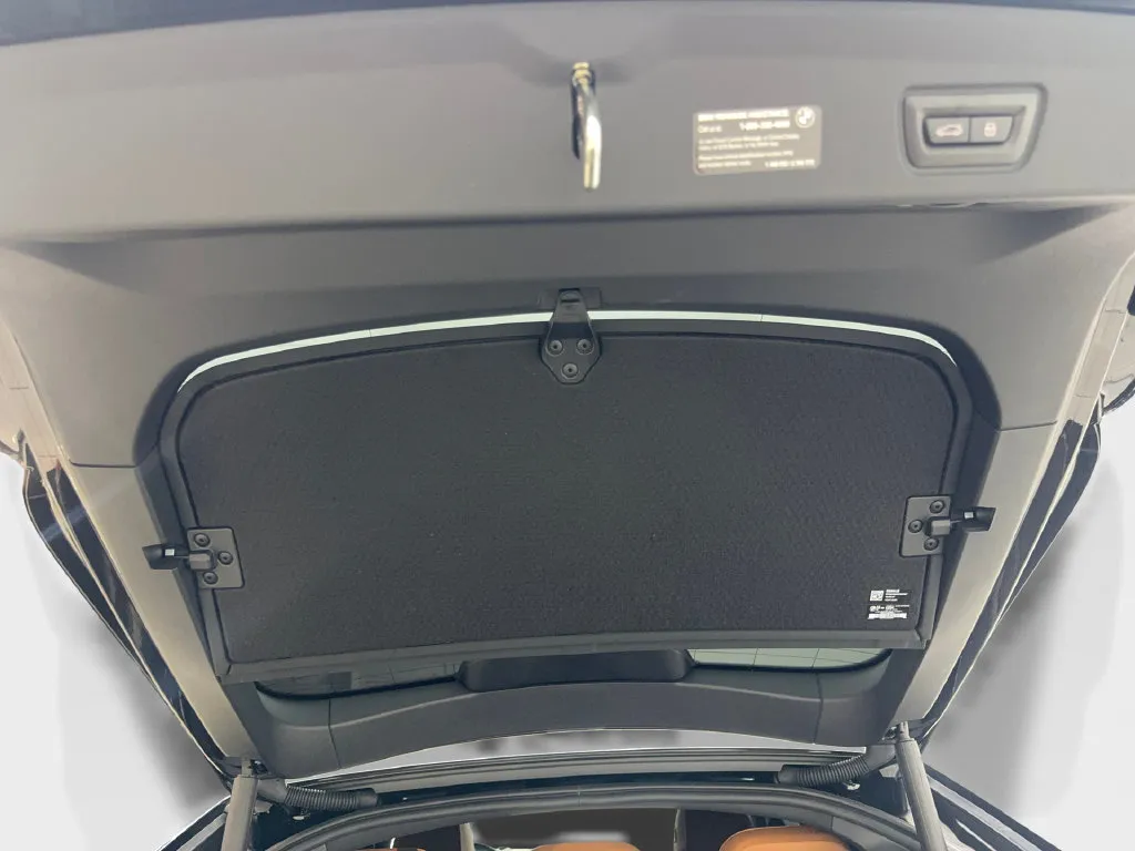 BMW i4 photo 85