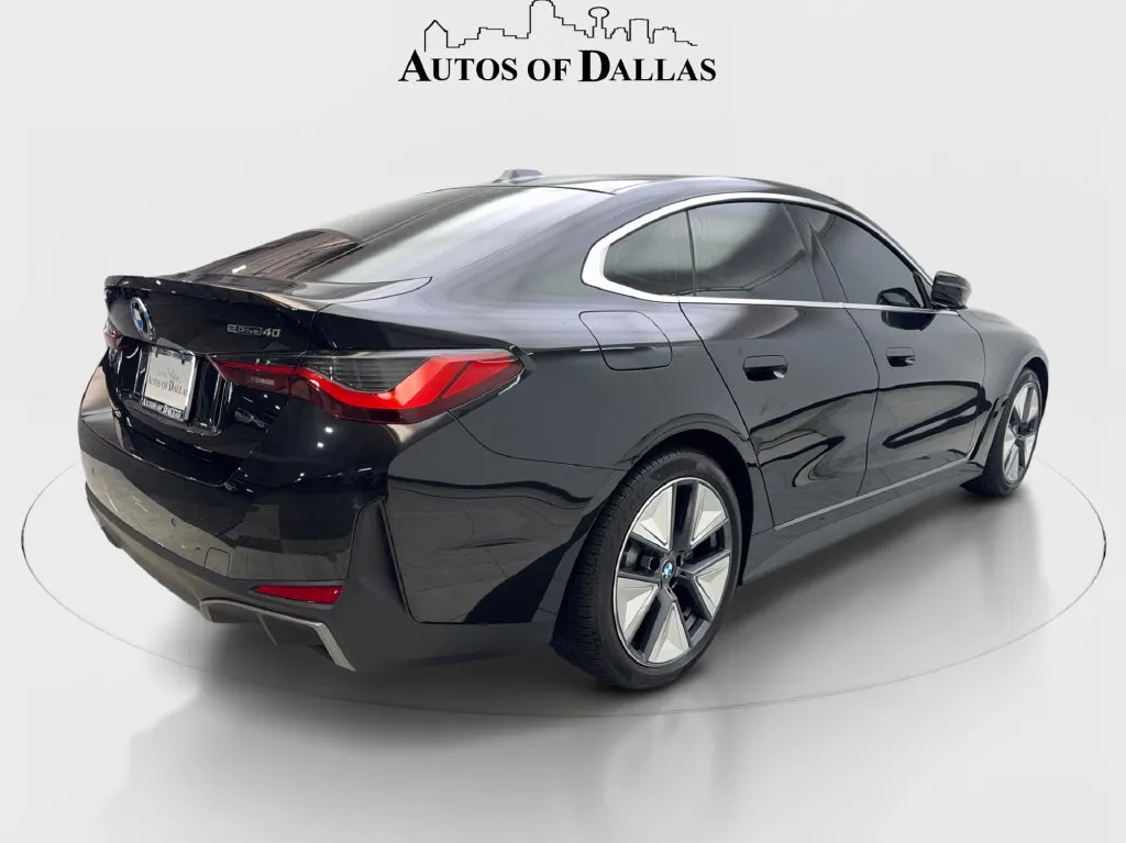 BMW i4 photo 7