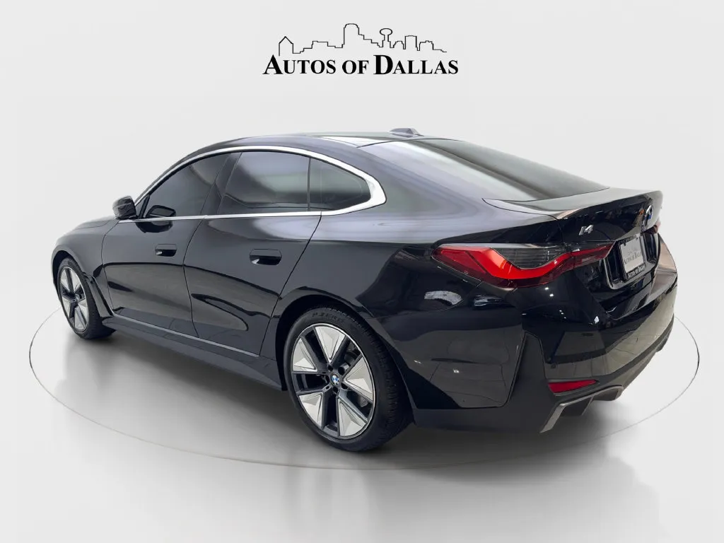 BMW i4 photo 10