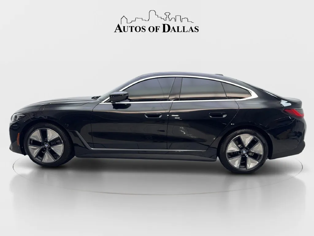 BMW i4 photo 6