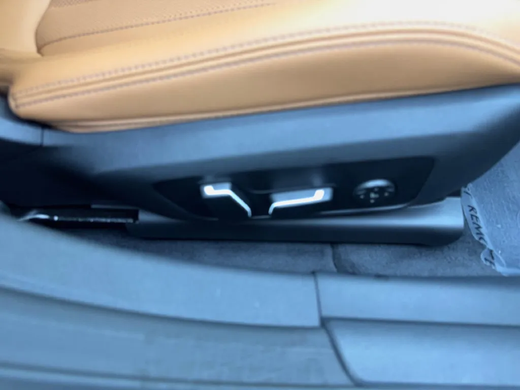 BMW i4 photo 50