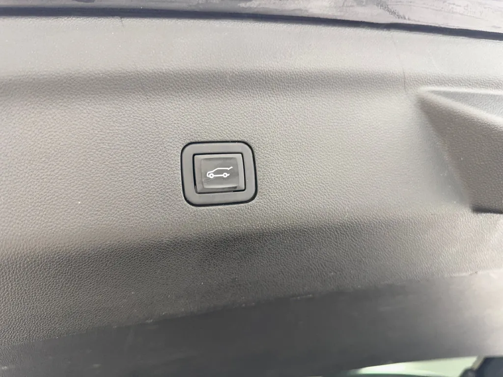 Chevrolet Tahoe photo 91