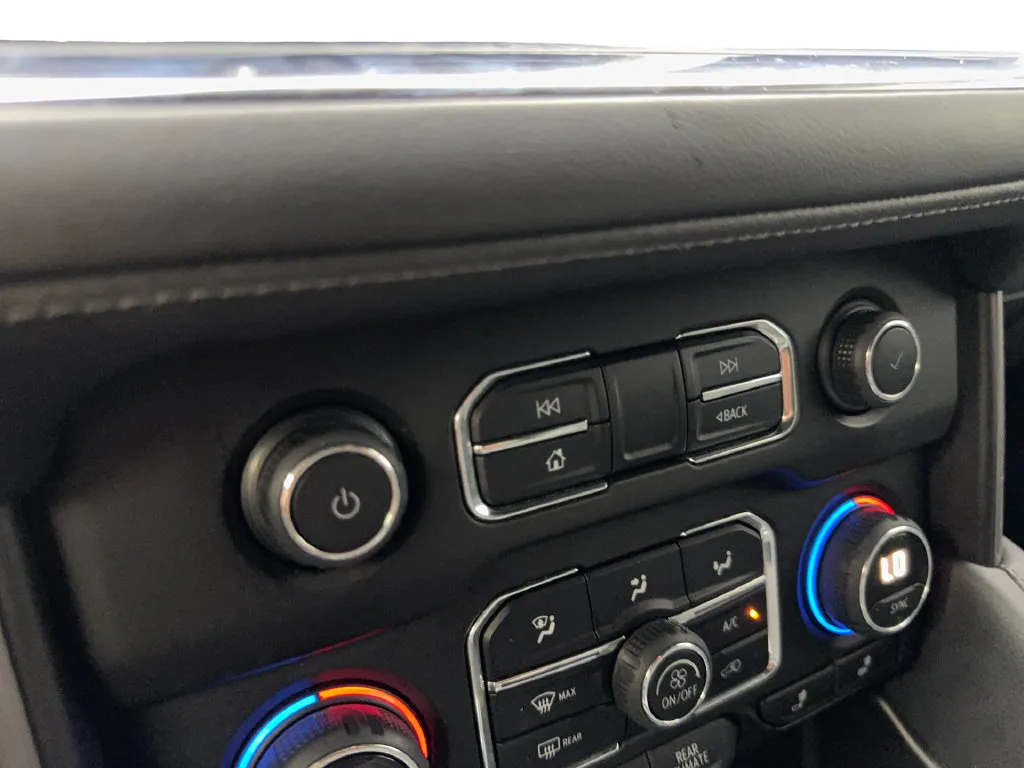 Chevrolet Tahoe photo 75