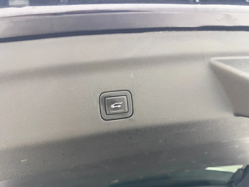 Chevrolet Tahoe photo 91