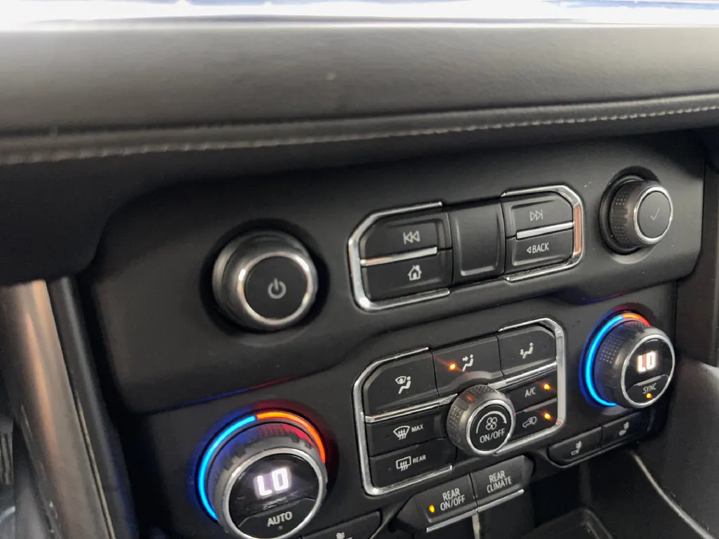 Chevrolet Tahoe photo 74