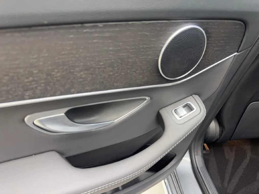 Mercedes-Benz C-Class photo 37