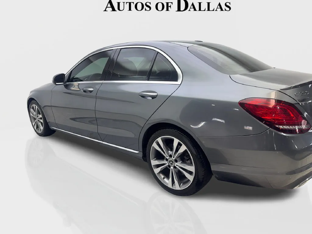Mercedes-Benz C-Class photo 16
