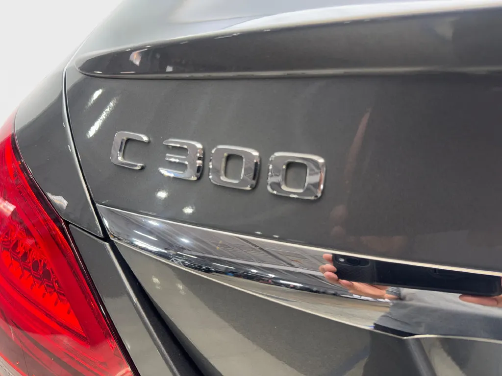 Mercedes-Benz C-Class photo 25
