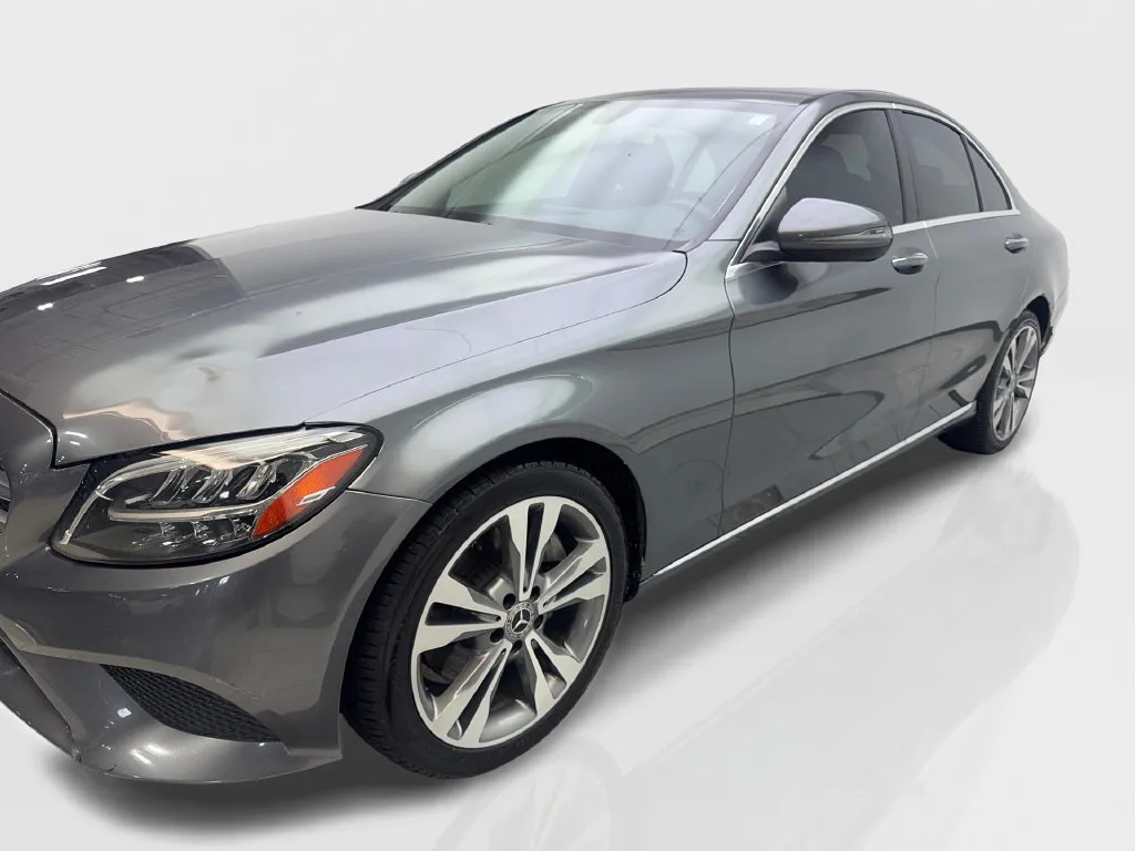Mercedes-Benz C-Class photo 12